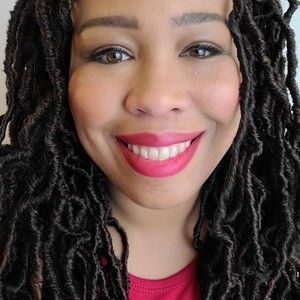 Meet your Posher, Posh